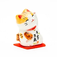 Beckoning Cat Porcelain Ornament