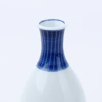 Kuchi Brush Stroke Tokusa Ten Grass Porcelain Tokkuri Sake Bottle