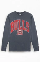 New Era Chicago Bulls Oversized Long Sleeve T-Shirt