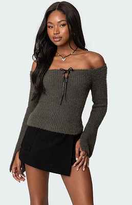 Edikted Keyhole Off Shoulder Ribbed Knit Top