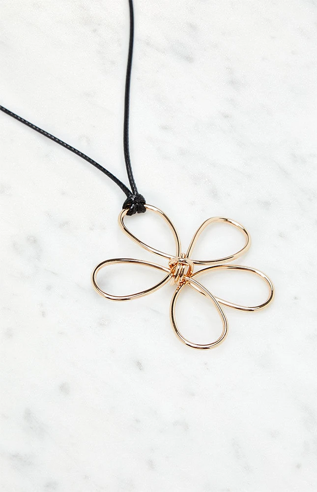 LA Hearts Wire Flower Cord Necklace