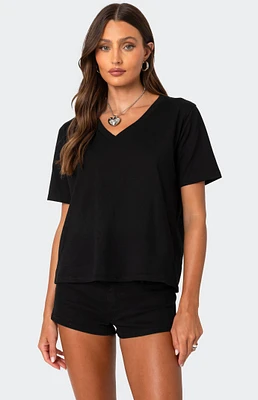 Edikted Loose Fit v Neck T-Shirt