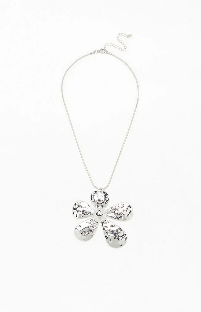 LA Hearts Mega Metal Flower Pendant Necklace