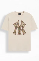 New Era NY Yankees Embroidered Floral T-Shirt