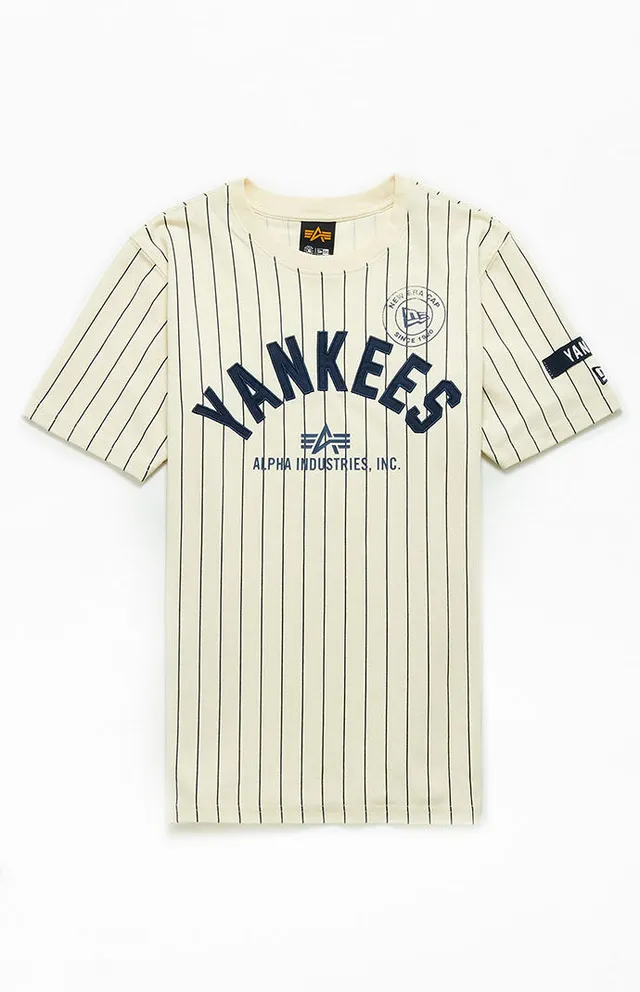 Mitchell & Ness Yankees Dynasty T-Shirt