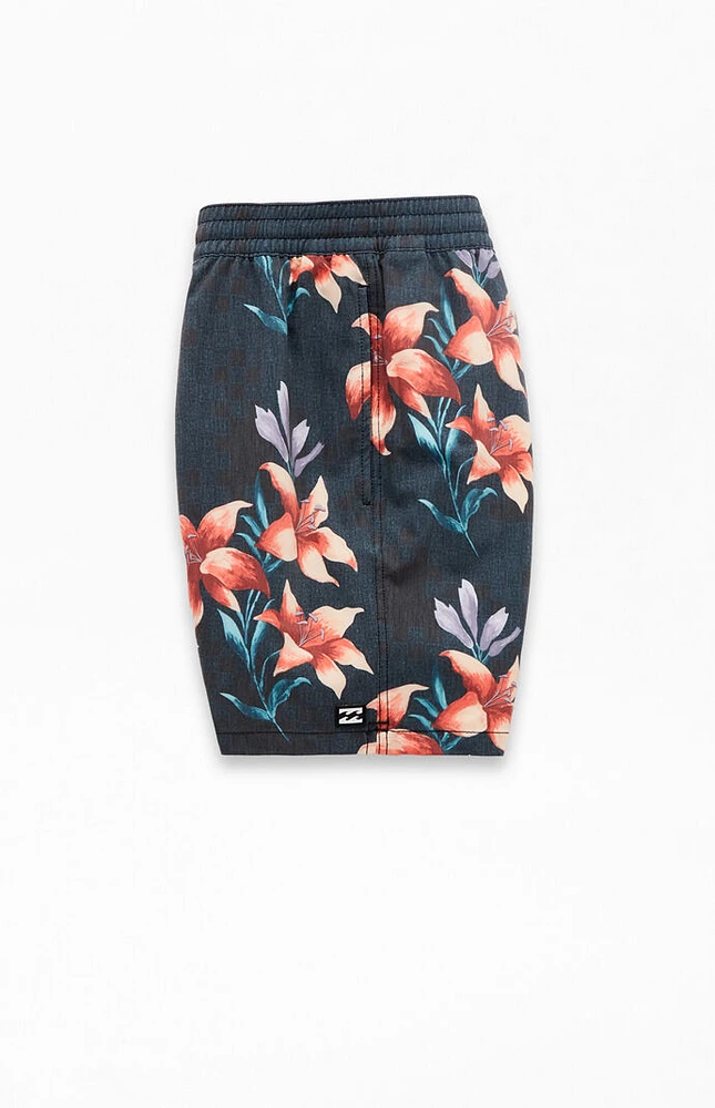 Eco Sundays Layback 7" Swim Trunks