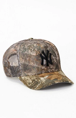 New Era NY Yankees Camo 9FORTY Trucker Hat