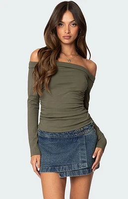 Edikted Celly Rolled Off Shoulder Top