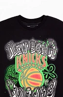Mitchell & Ness Spraypaint NY Knicks T-Shirt