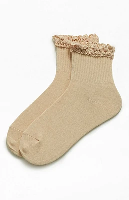 Neutral Ruffle Trim Ankle Socks