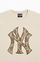 New Era NY Yankees Embroidered Floral T-Shirt