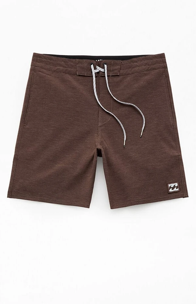 Billabong Every Other Day 7.5'' Brown Boardshorts