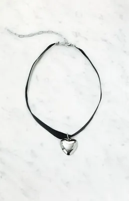 Heart Charm Ribbon Choker Necklace
