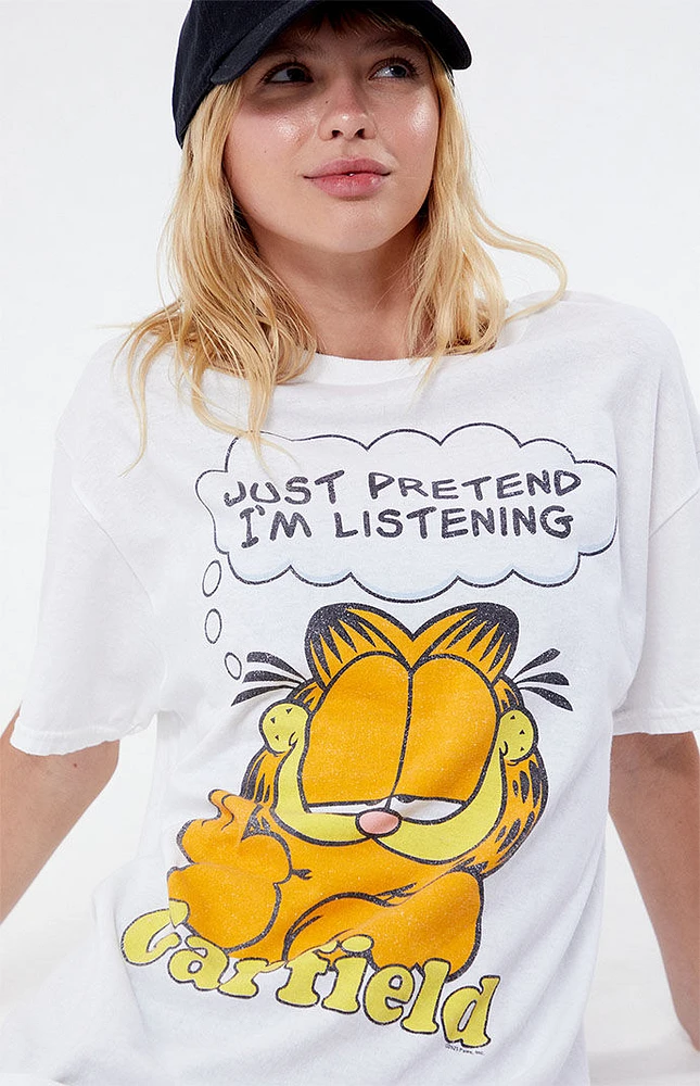 Junk Food Garfield Listening T-Shirt