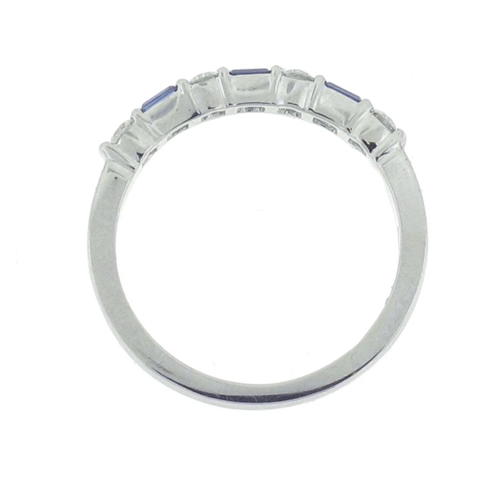 Platinum sapphire and diamond ring