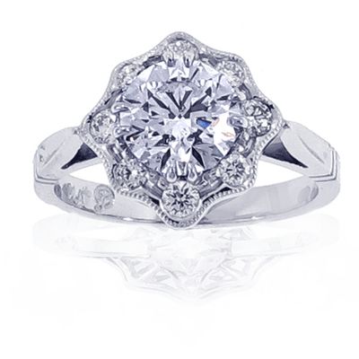 Shared-setting diamond band ring