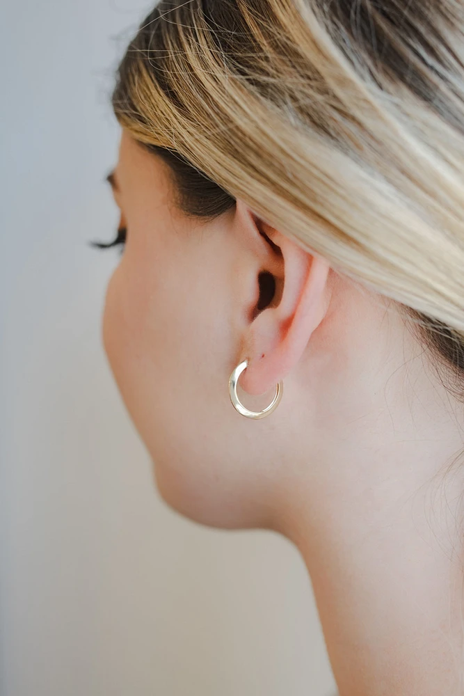 18MM Huggies Hoop Earrings in 10kt Yellow Gold