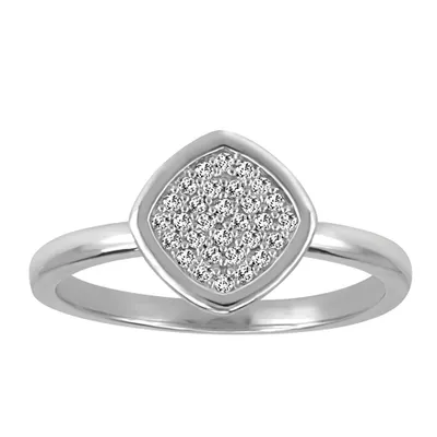 Ring with Cubic Zirconia in Sterling Silver