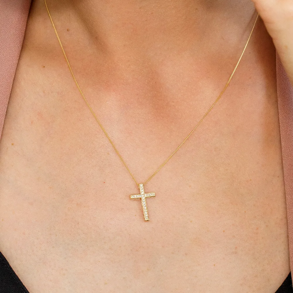 Cross Pendant with Carat TW of Diamonds 10kt Gold Chain