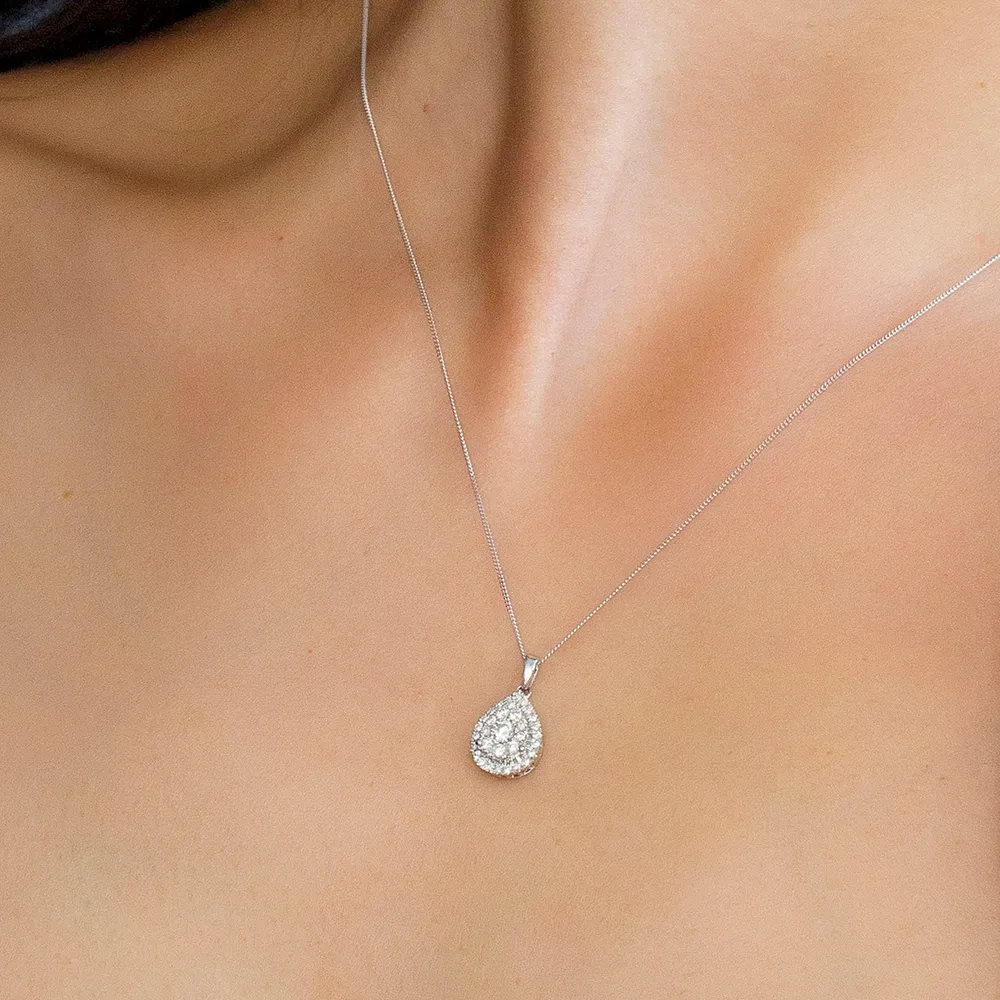 14KT White Gold Round Brilliant Diamond Pendant with Chain