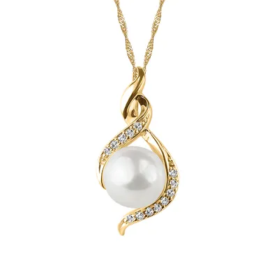 Pendant with .05 Carat TW of Diamonds and Pearl 10kt Yellow Gold Chain