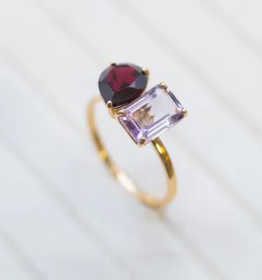 Toi et Moi Ring with Amethyst and Garnet in 14kt Gold