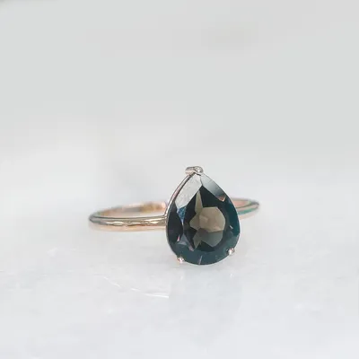 Ring with 8X10MM Pear Shape Smoky Quartz in 10kt Rose Gold