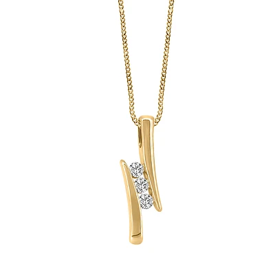 Pendant with .15 Carat TW of Diamonds in 10kt Yellow Gold with Chain