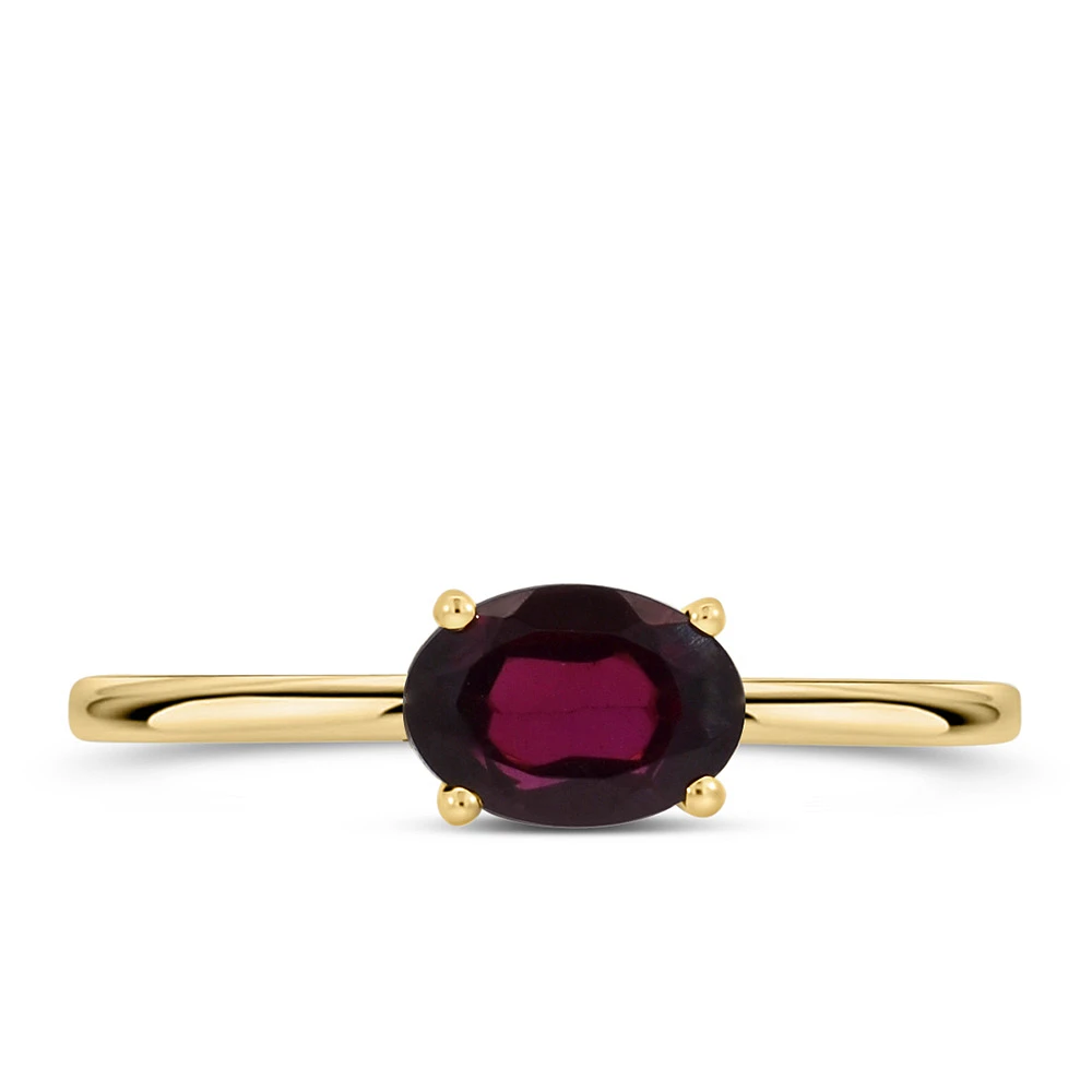 Ring with Oval Garnet in 10kt Yellow Gold