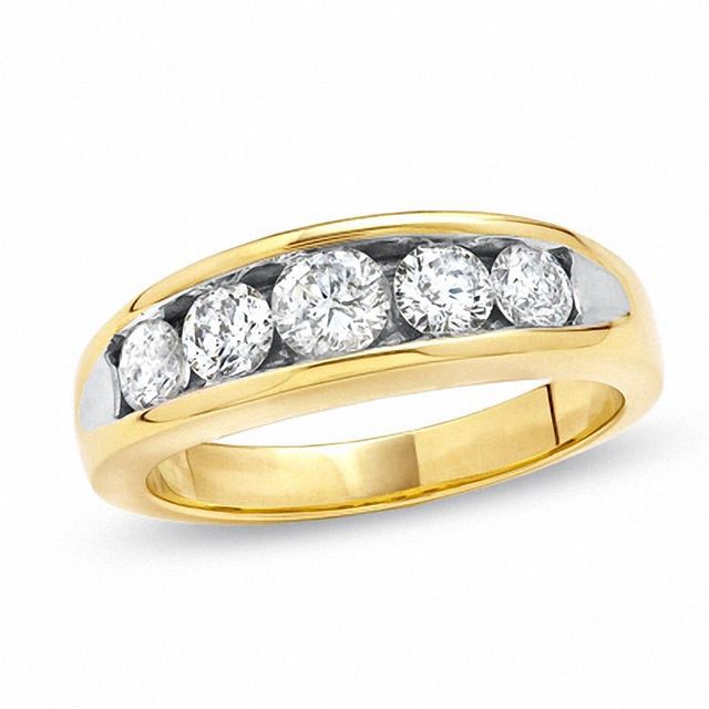 Ladies' 1.00 CT. T.W. Diamond Graduated Five Stone Wedding Band in 14K Gold