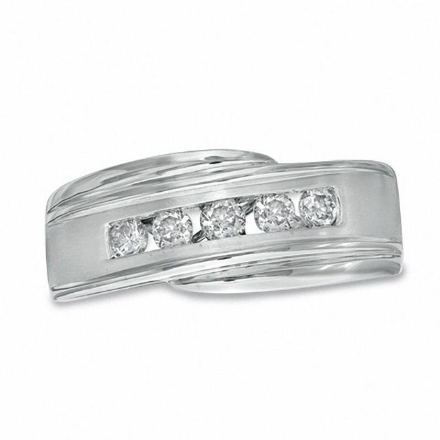 Men's 0.50 CT. T.W. Diamond Five Stone Comfort Fit Band in 14K White Gold|Peoples Jewellers