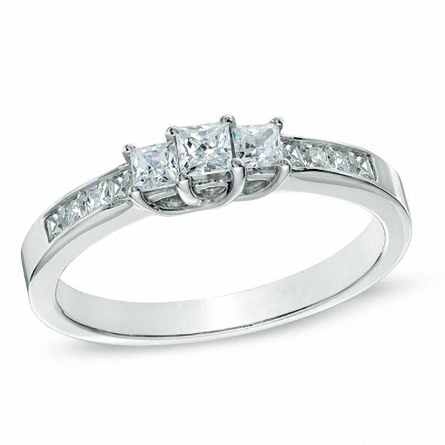 1.00 CT. T.W. Princess-Cut Diamond Three Stone Engagement Ring in 10K White Gold|Peoples Jewellers