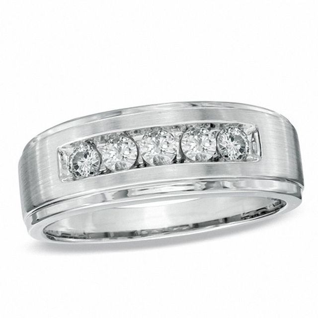 Men's 0.50 CT. T.W. Diamond Five Stone Ring in 14K Gold|Peoples Jewellers