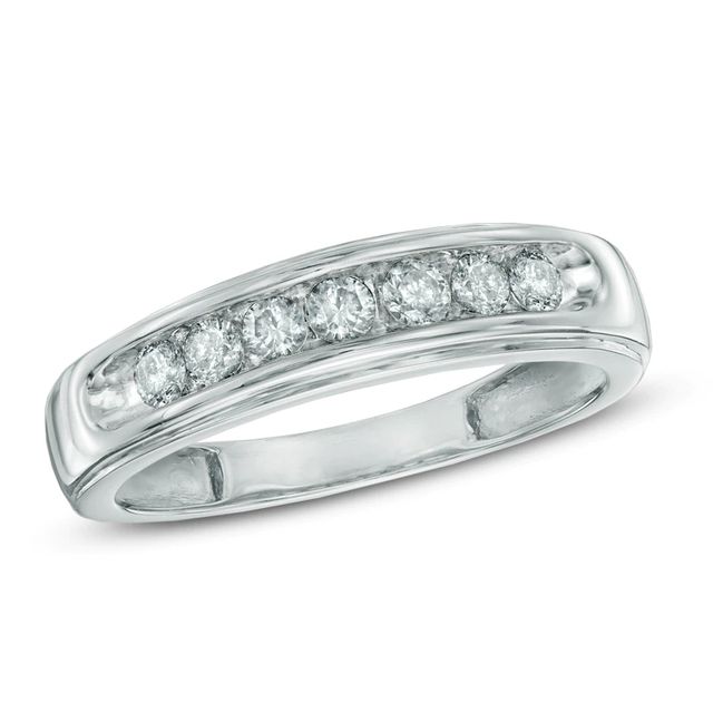 Men's 0.50 CT. T.W. Diamond Comfort Fit Anniversary Band in 10K Gold