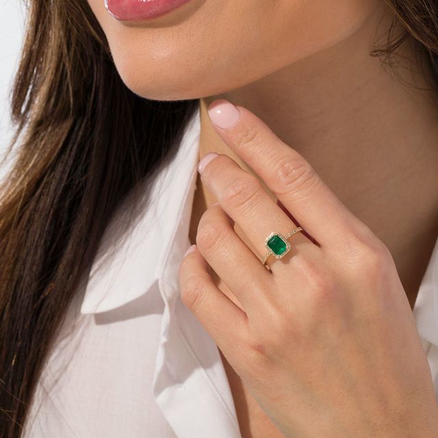 EFFY™ Collection Emerald-Cut Emerald and 0.20 CT. T.W. Diamond Frame Ring in 14K Gold|Peoples Jewellers