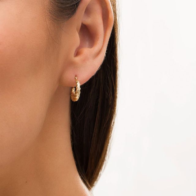 15.0mm Beaded Stripe Graduating Hoop Earrings in 14K Gold|Peoples Jewellers
