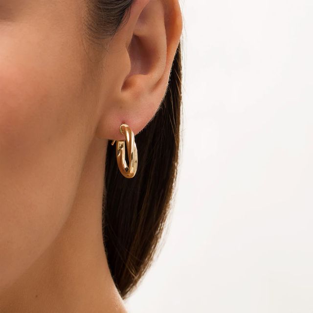 19.0mm Twisted Tube Hoop Earrings in 14K Gold|Peoples Jewellers