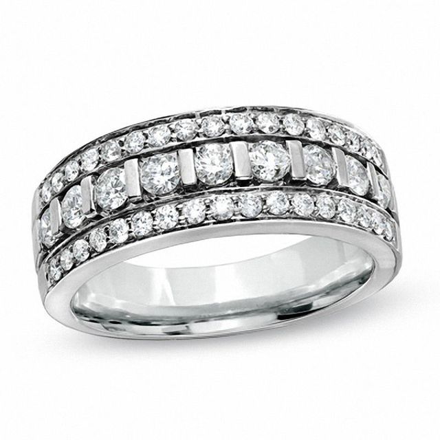 Previously Owned - Ladies' 0.88 CT. T.W. Diamond Wedding Band in 14K White Gold|Peoples Jewellers