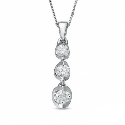 Previously Owned - 0.25 CT. T.W.   Diamond Three Stone Pendant in 14K White Gold (I/I2) - 17''|Peoples Jewellers