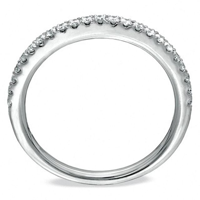 Previously Owned - Vera Wang Love Collection 0.23 CT. T.W. Diamond Anniversary Band in 14K White Gold|Peoples Jewellers