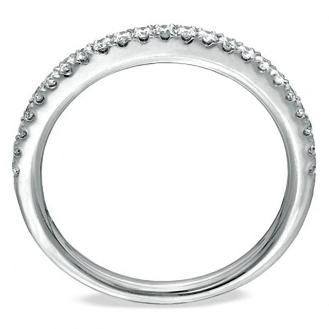 Previously Owned - Vera Wang Love Collection 0.23 CT. T.W. Diamond Anniversary Band in 14K White Gold