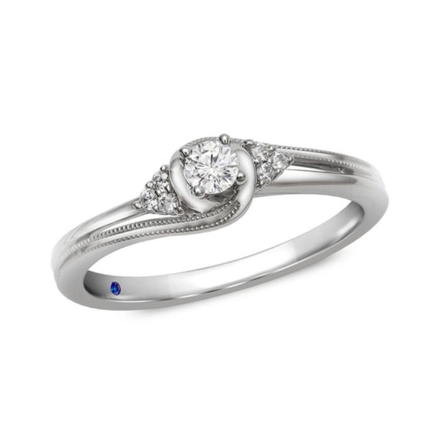 Previously Owned - Cherished Promise Collection™ 0.16 CT. T.W. Diamond Tri-Sides Ring in Sterling Silver|Peoples Jewellers