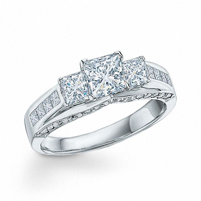 Previously Owned - 1.50 CT. T.W.   Princess-Cut Diamond Three Stone Ring in 14K White Gold (I/I1)