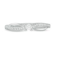 Previously Owned - 0.15 CT. T.W. Diamond Crossover Promise Ring in 10K White Gold|Peoples Jewellers