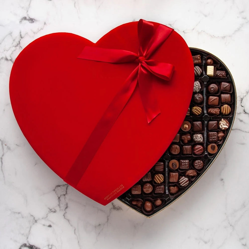 Custom Mix Red Heart Box, 252 pc