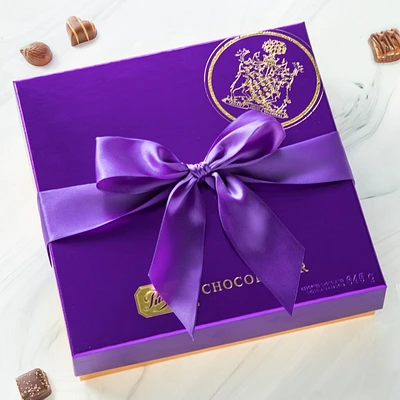 Assorted Classics Gift Box, 25 pc