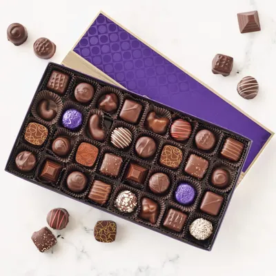 Dark Chocolate Favourites Gift Box, 32 pc