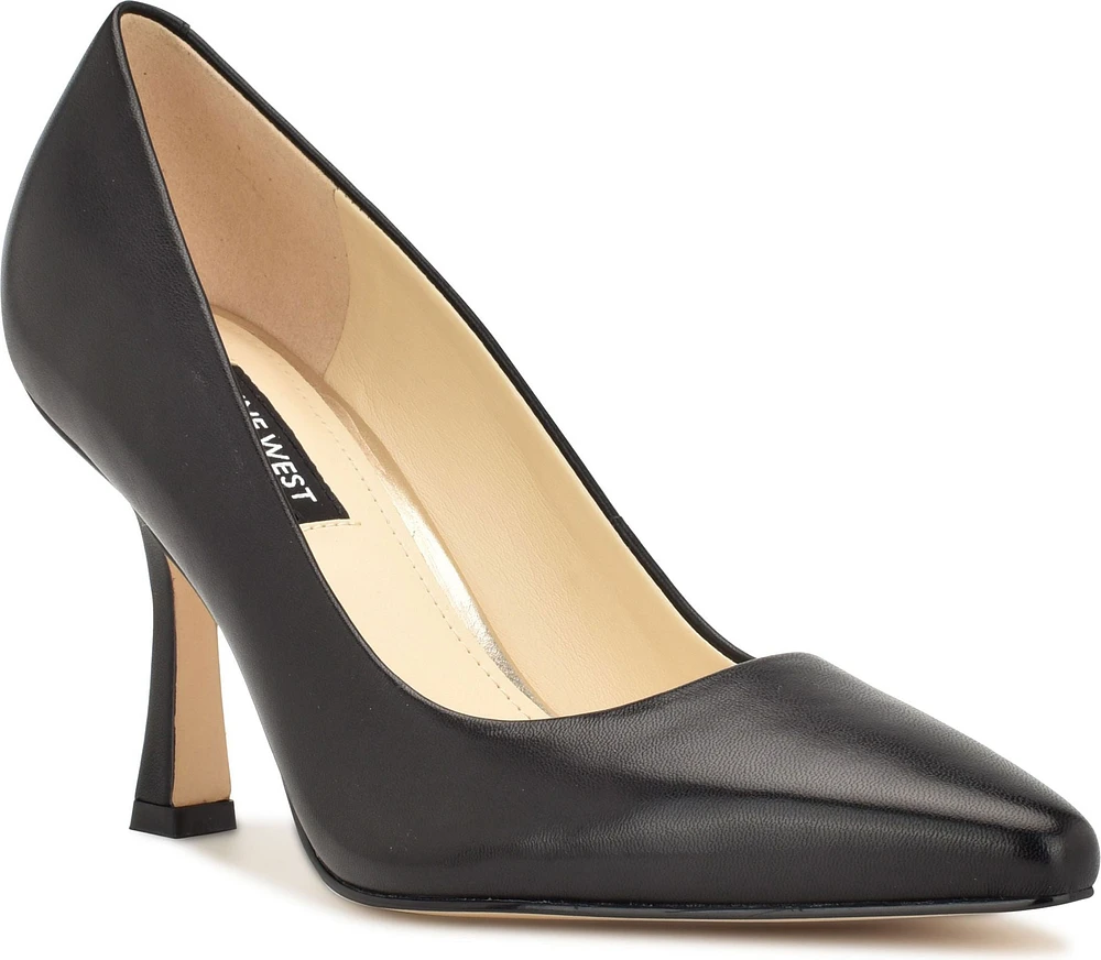 Sorts Black Pump