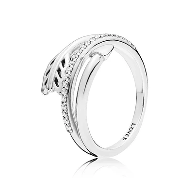 Pandora Sparkling Arrow Ring