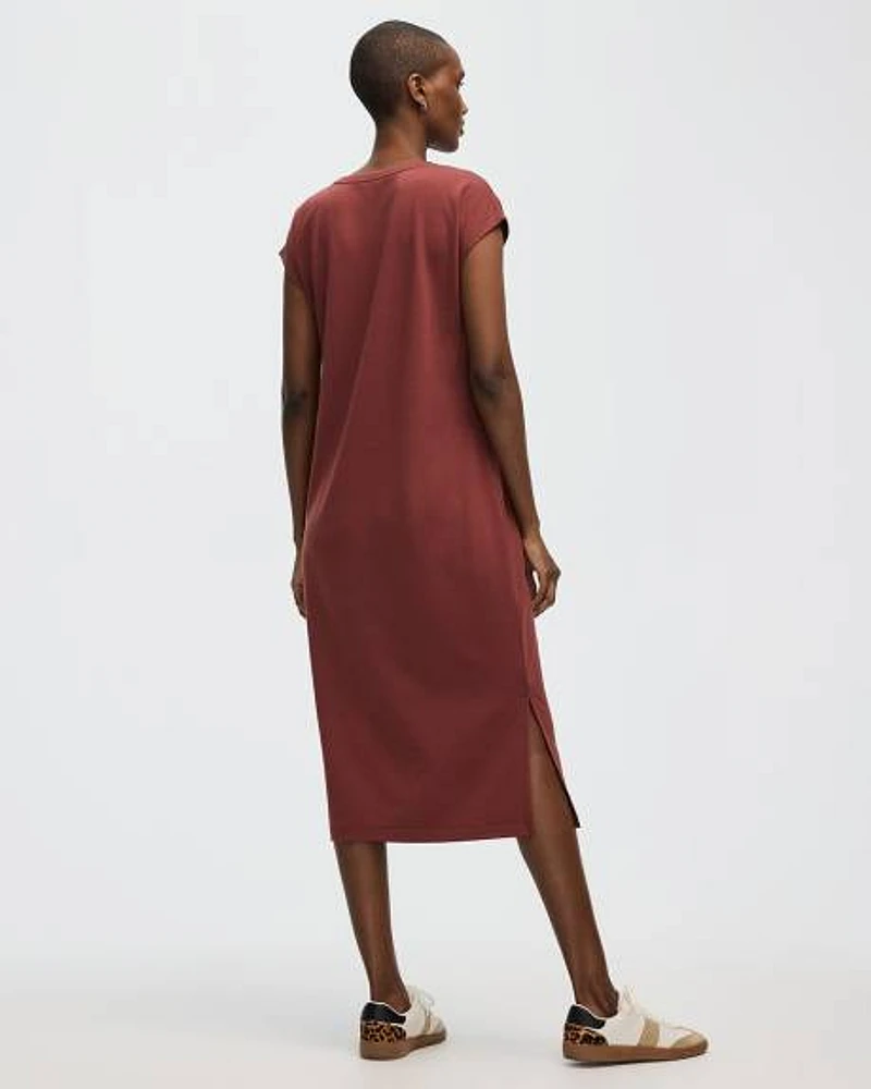 Robe midi à manches très courtes et col rond
